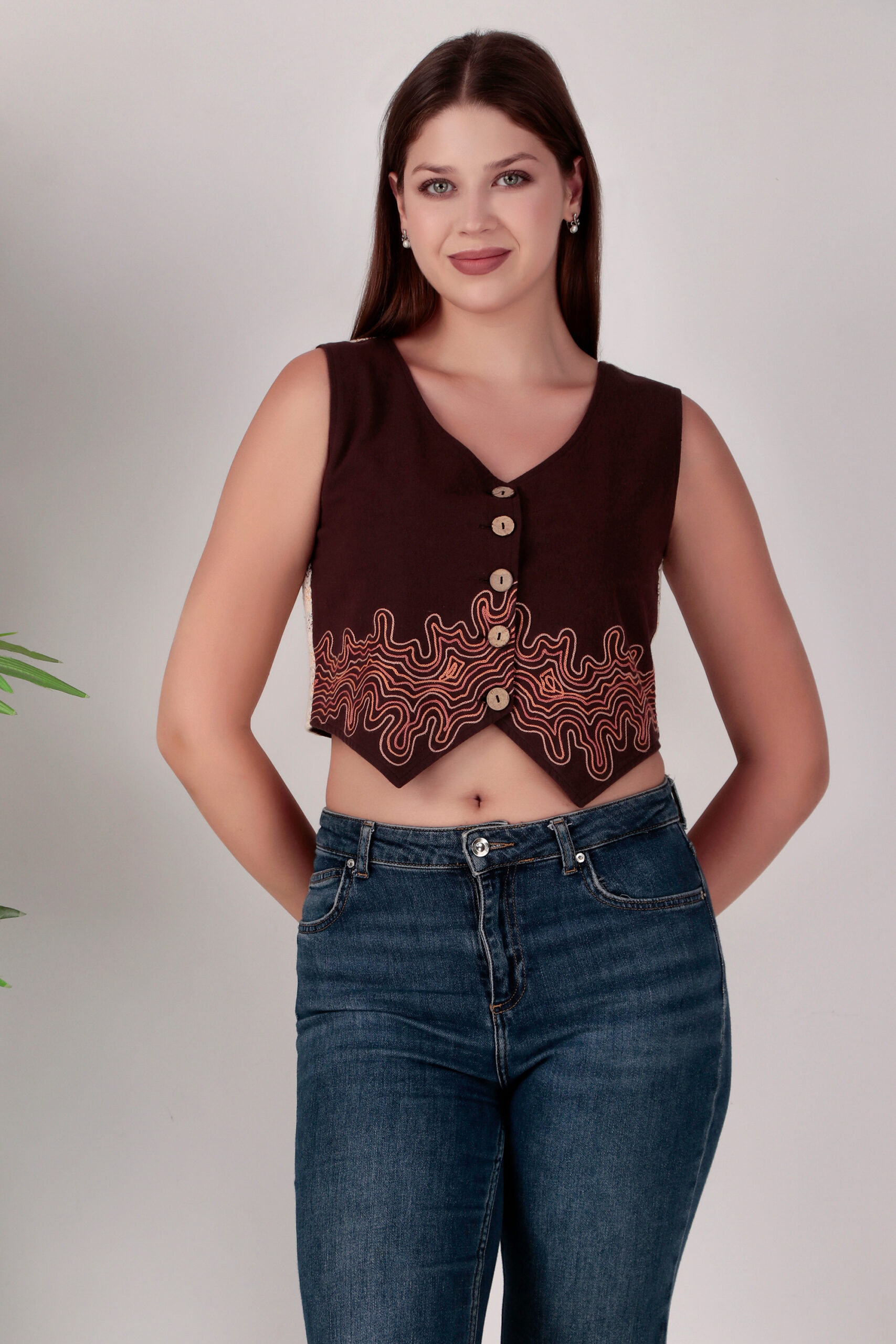 Ari Embroidery Vest - Image 5