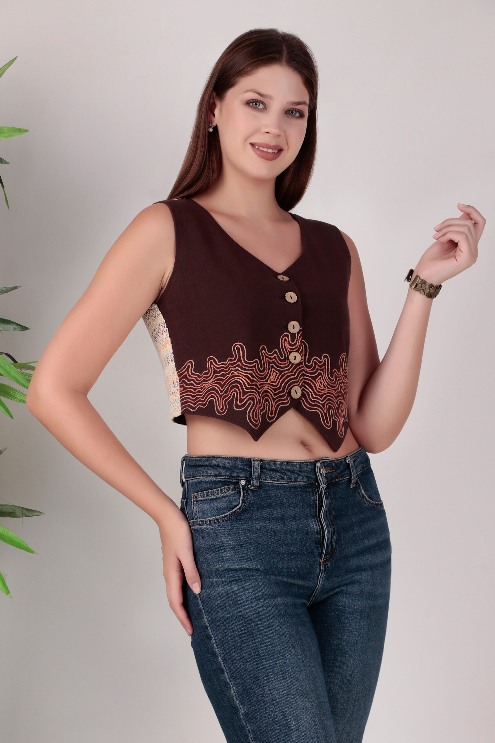 Ari Embroidery Vest - Image 2
