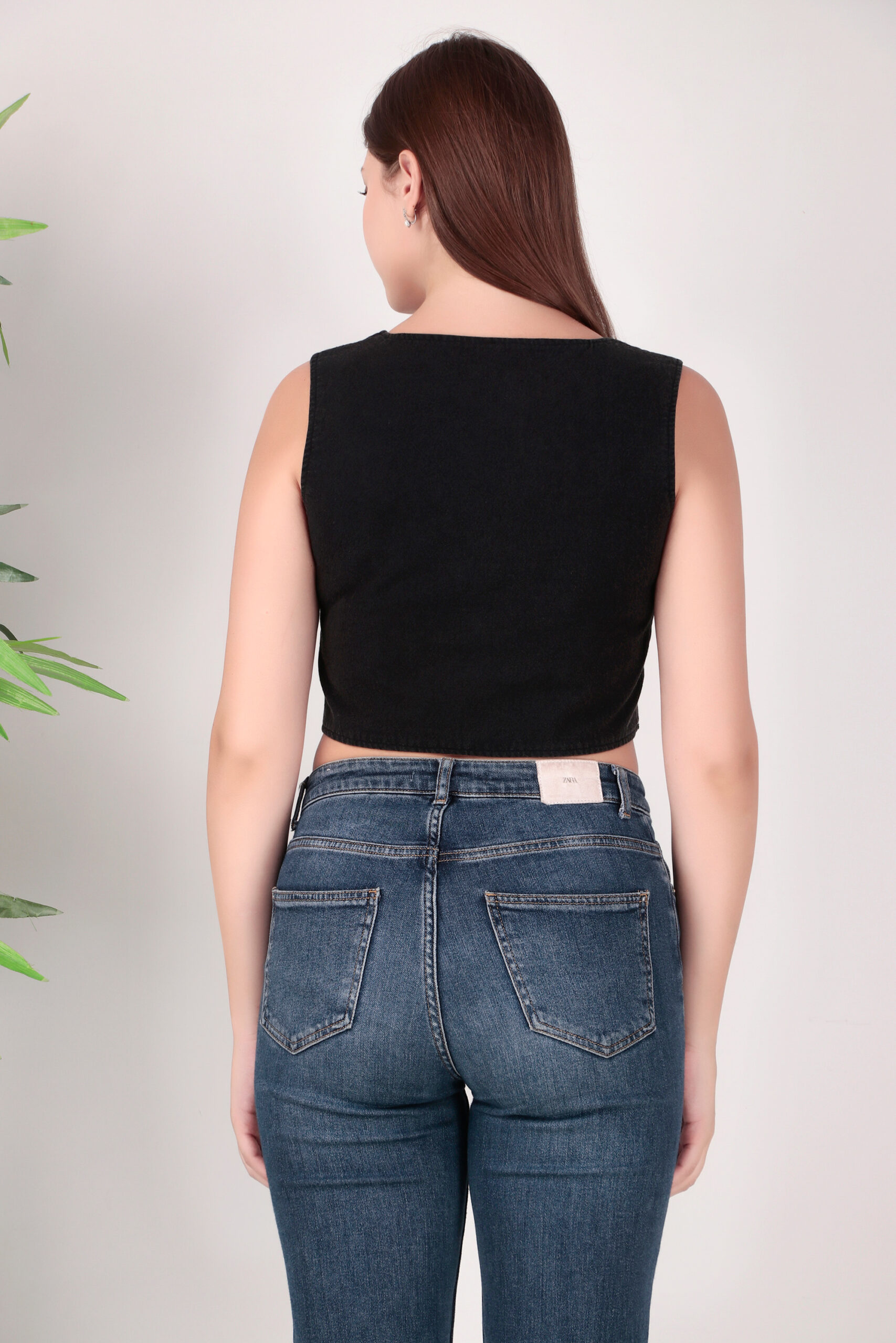 Ari Embroidery Vest - Image 3